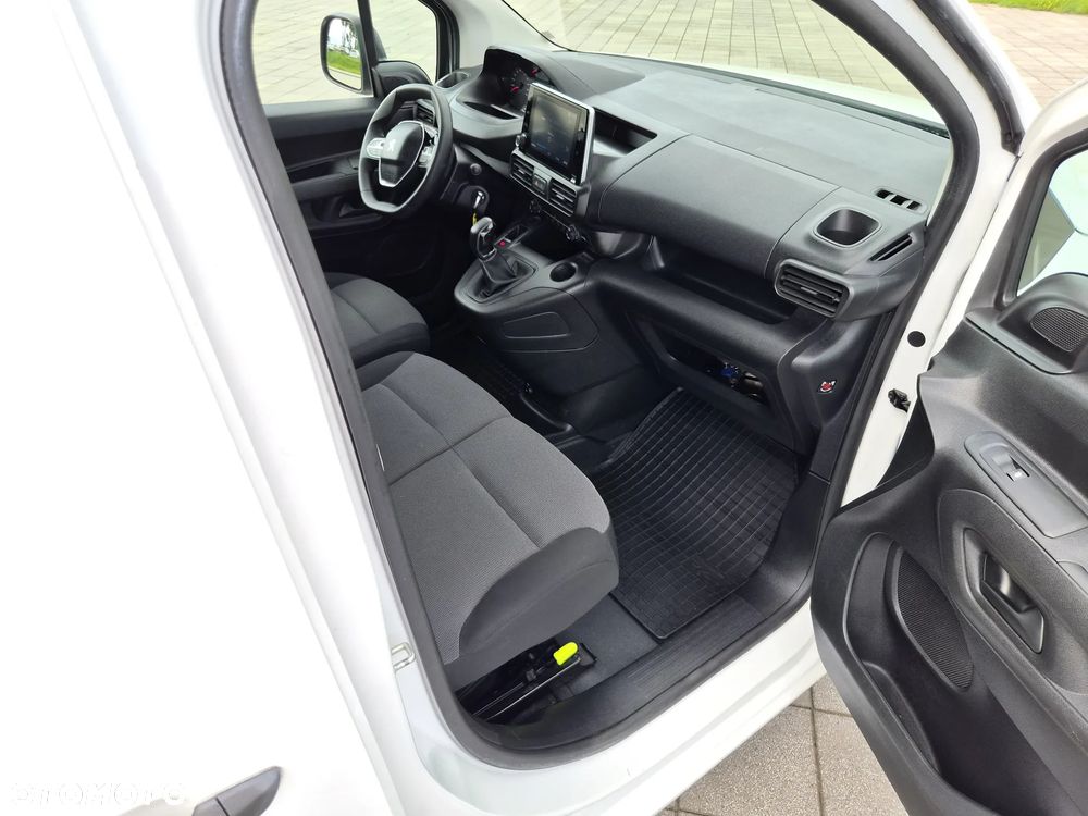 Peugeot Partner KLIMA NAWIGACJA TEMPOMAT FV23% - 19