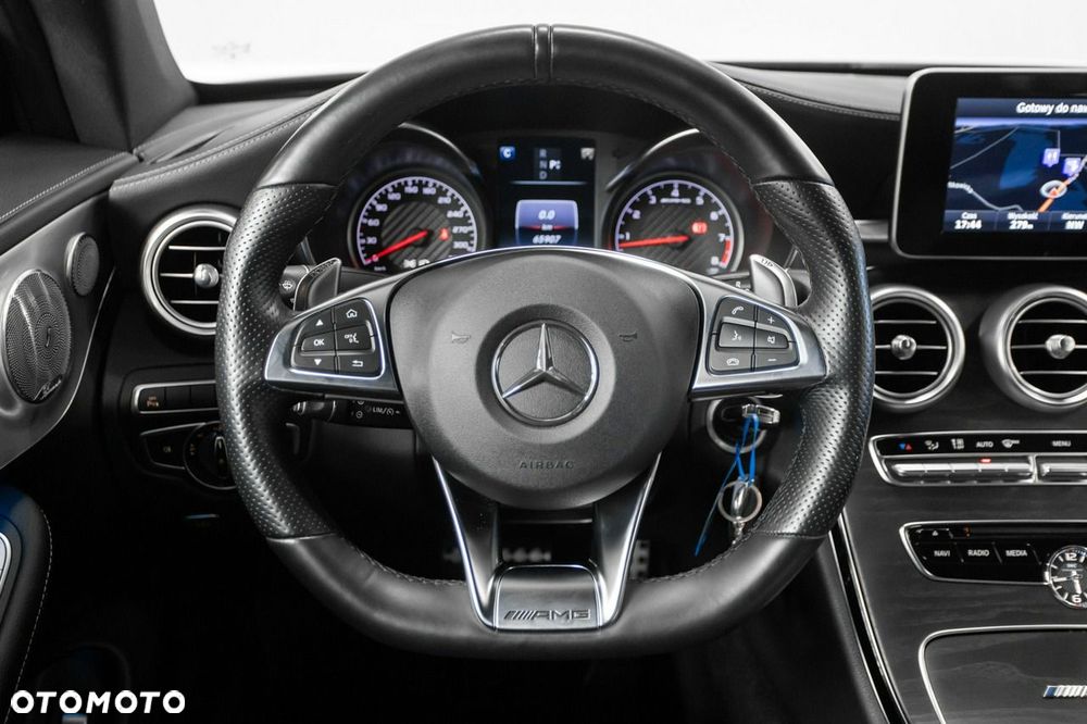 Mercedes-Benz Klasa C AMG 63 AMG Speedshift MCT 9G - 25