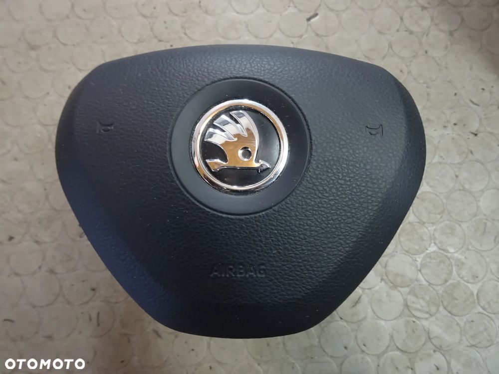 1S1857002AT CIR Deska konsola poduszki pasy NAVI Skoda CITIGo czesci - 2
