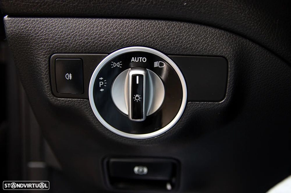 Mercedes-Benz CLA 220 CDI Urban Aut. - 30