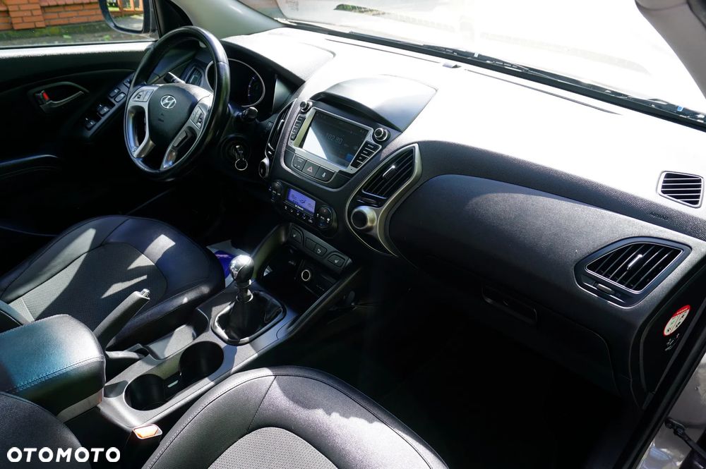 Hyundai ix35 1.6 2WD Fifa World Cup Edition - 26