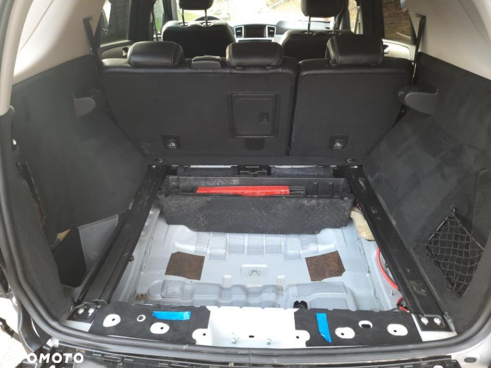 Mercedes-Benz ML 350 BlueTEC 4-Matic - 14