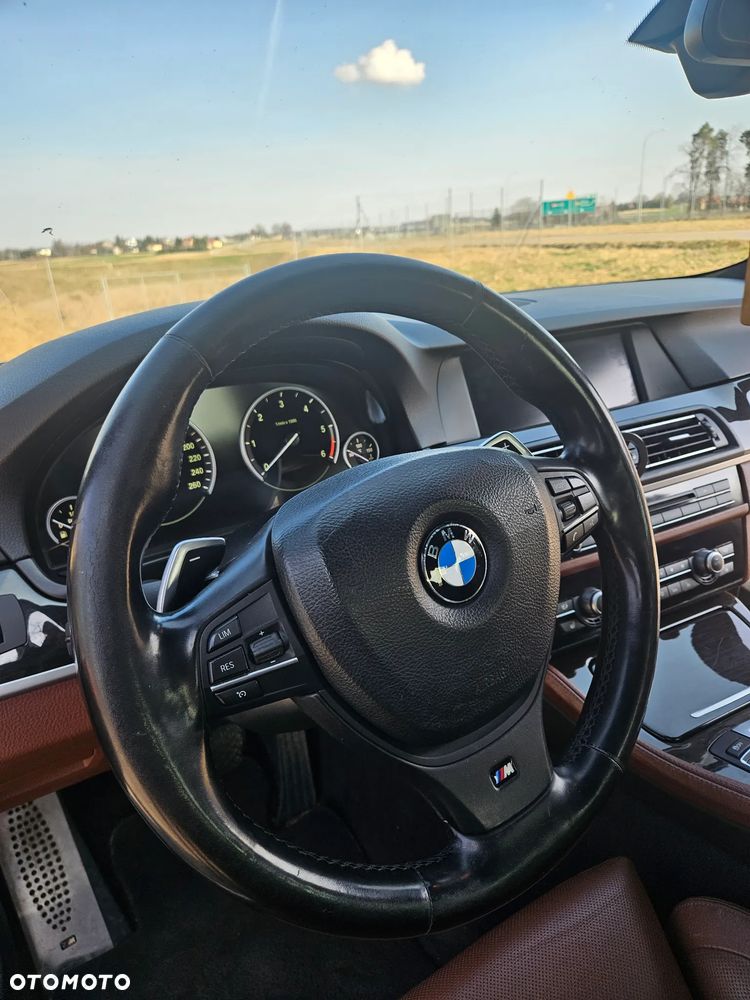 BMW Seria 5 535d xDrive - 22