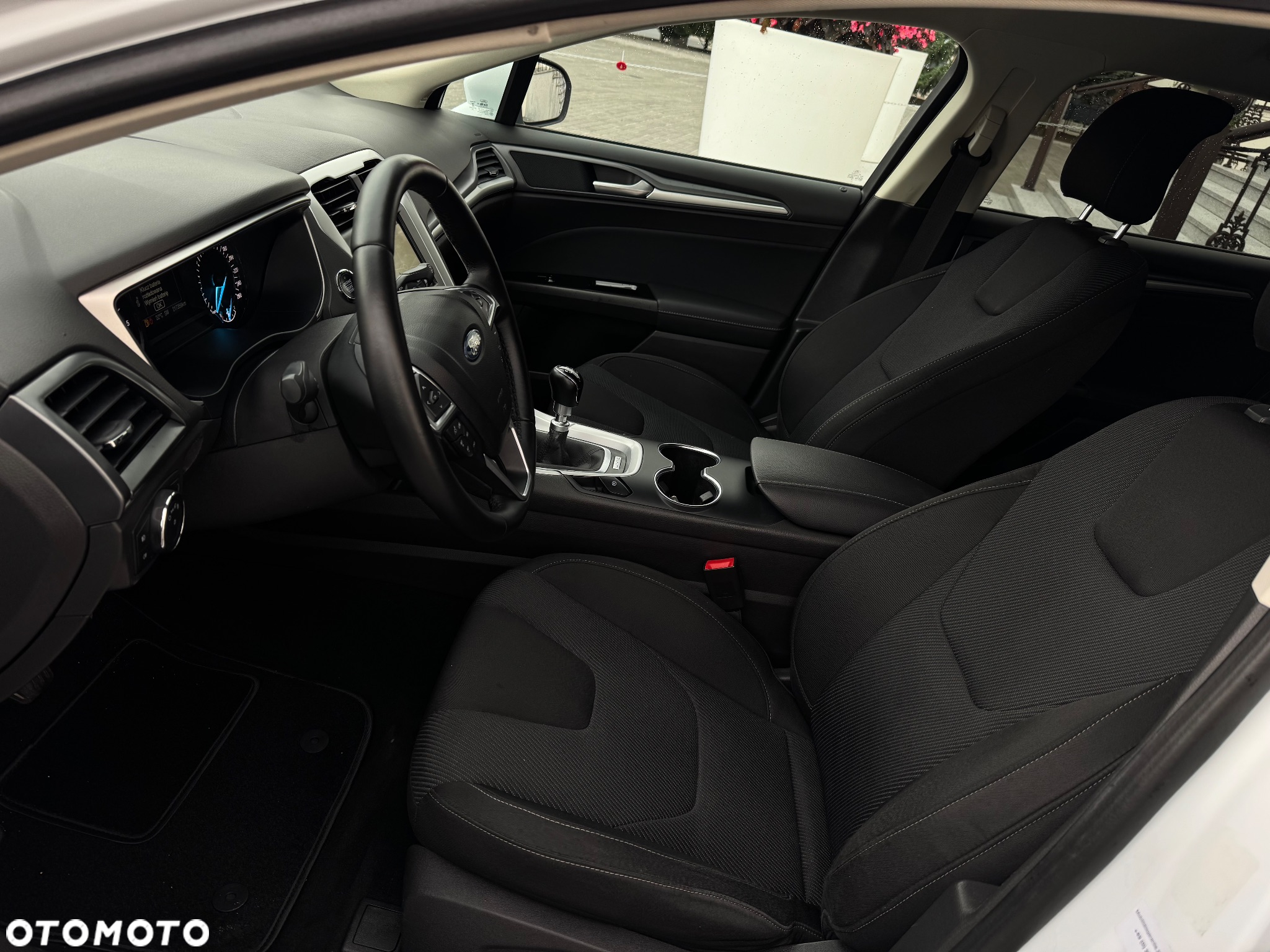 Ford Mondeo 2.0 TDCi Titanium - 27