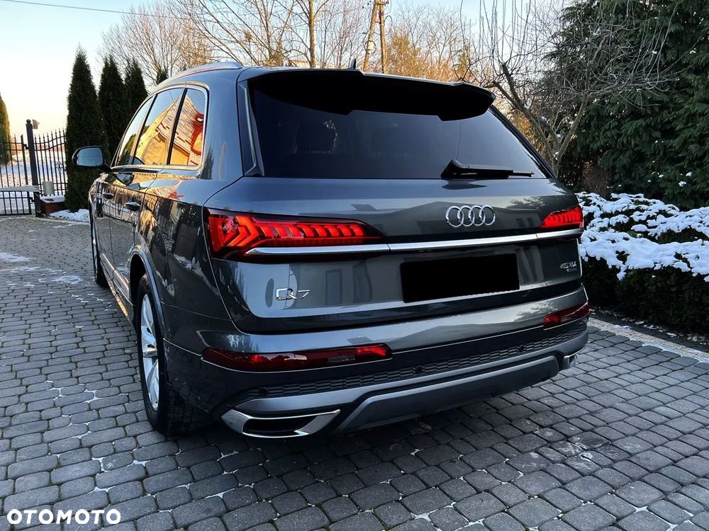Audi Q7 - 10
