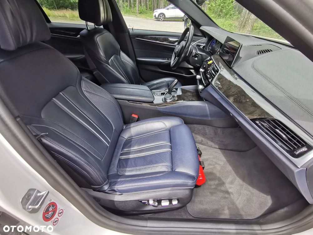 BMW Seria 5 520d xDrive Luxury Line sport - 30
