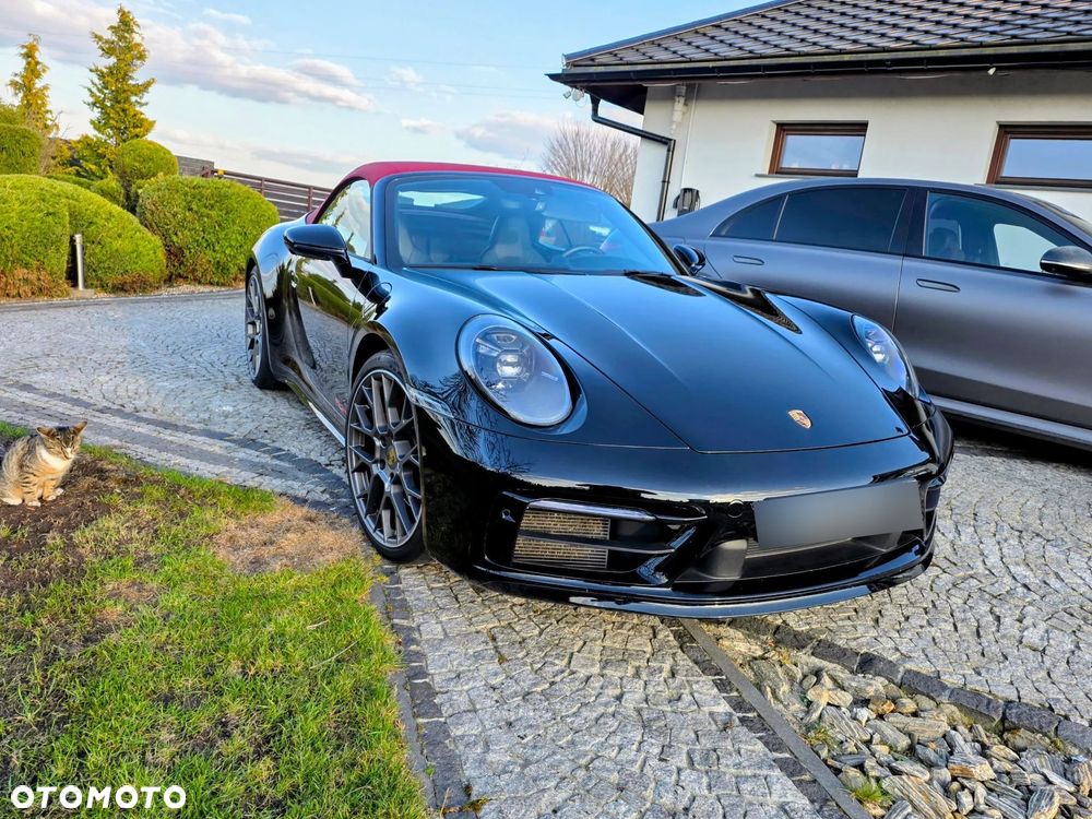Porsche 911 Carrera 4S - 1