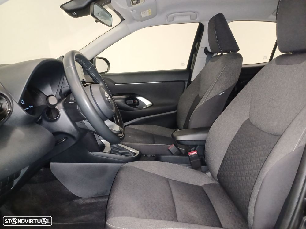 Toyota Yaris Cross 1.5 Hybrid Comfort Plus - 15