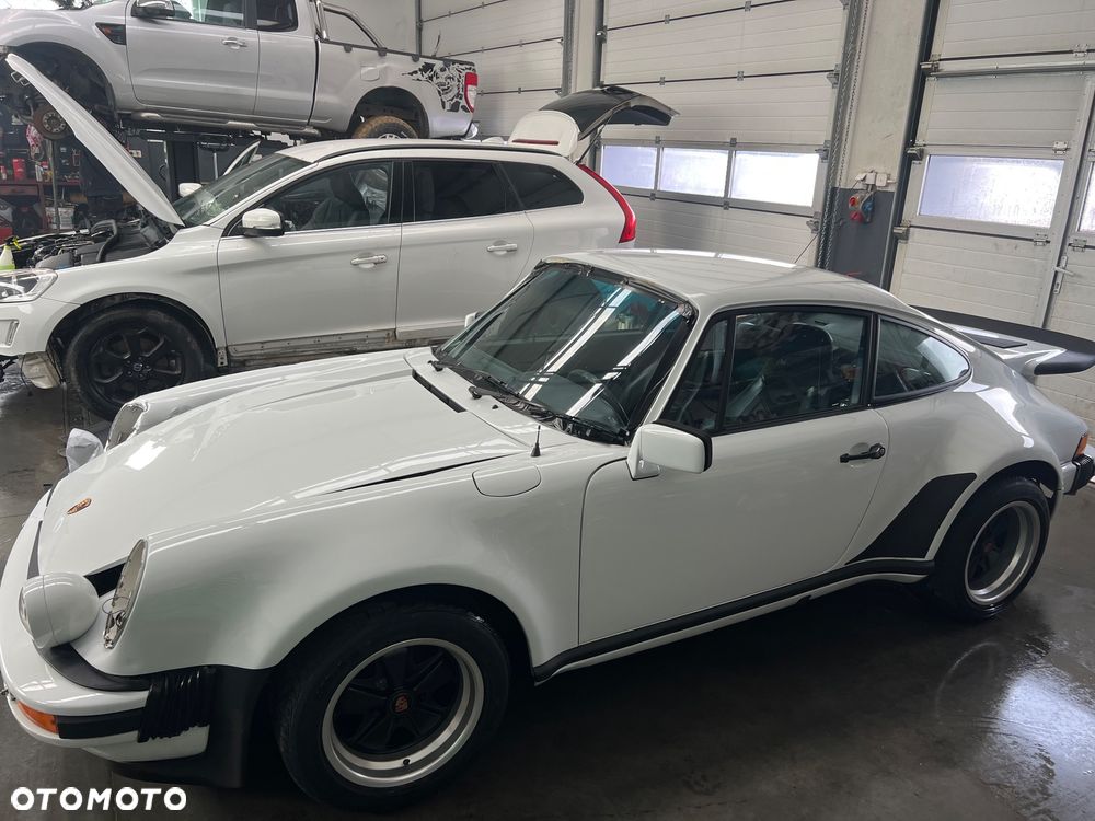 Porsche 911 - 10