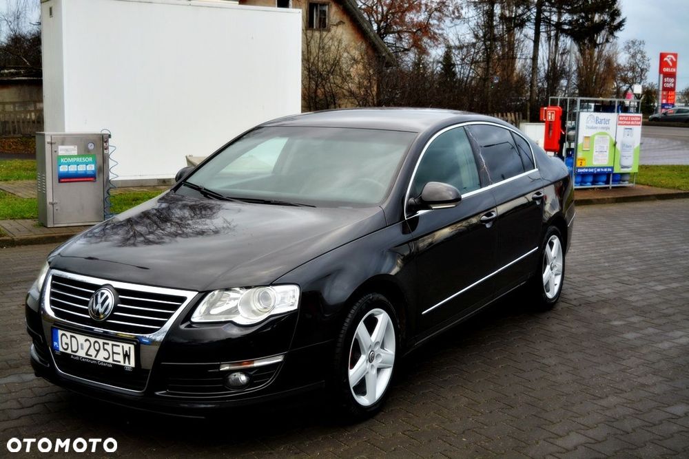 Volkswagen Passat 2.0 TDI DPF Highline - 16