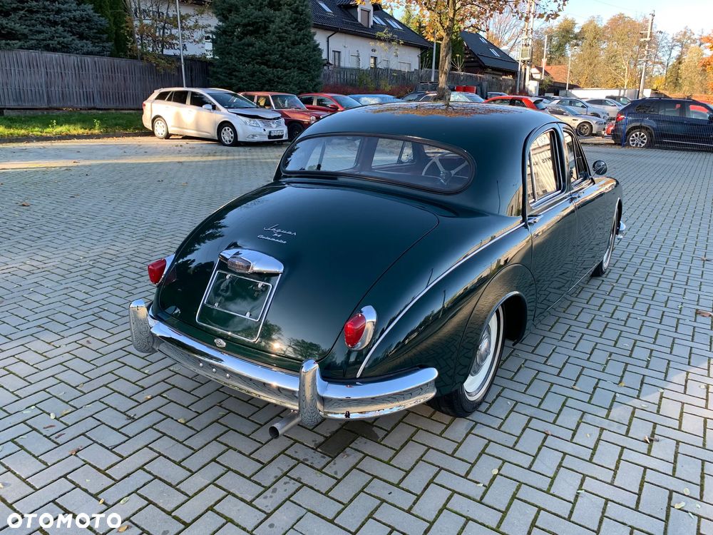 Jaguar MK II - 7
