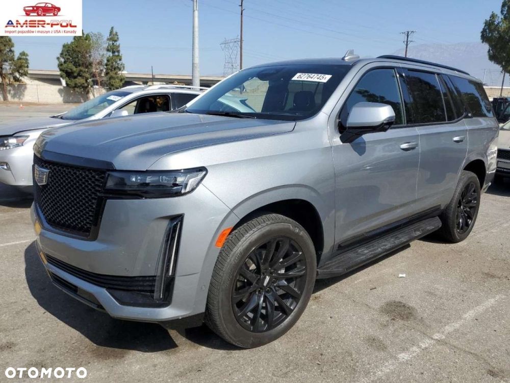 Cadillac Escalade - 2