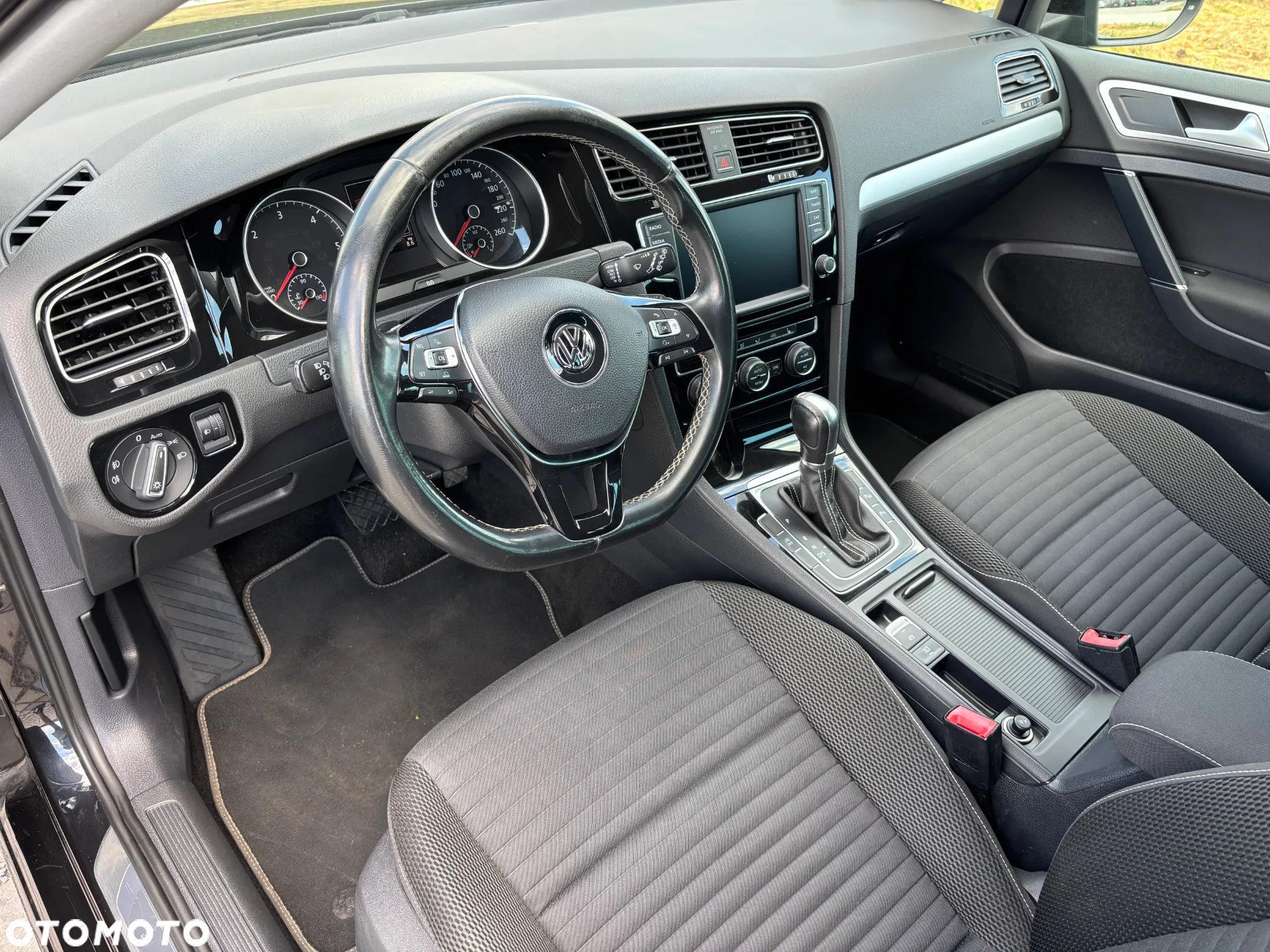 Volkswagen Golf Variant 1.6 TDI BlueMotion Technology DSG Cup - 6