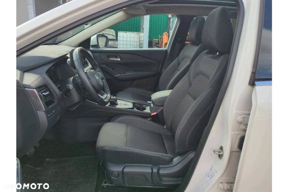 Nissan Qashqai 1.3 DIG-T MHEV N-Connecta Xtronic - 5