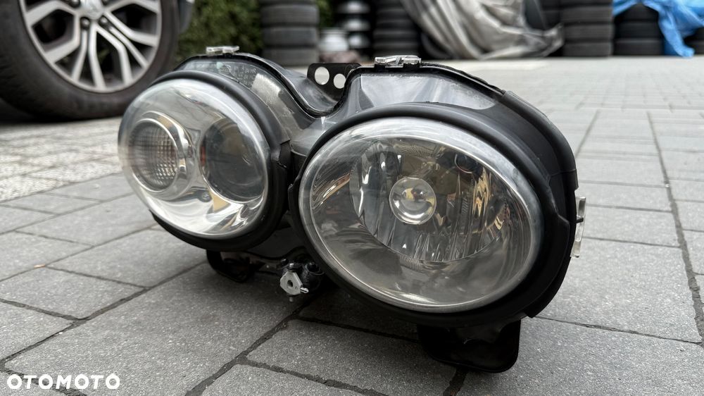 Lampa XENON JAGUAR X-TYPE X400 REFLEKTOR PRAWY 1X43-13W029-FJ HELLA Xtype x400 prawa 5dv008290 - 5