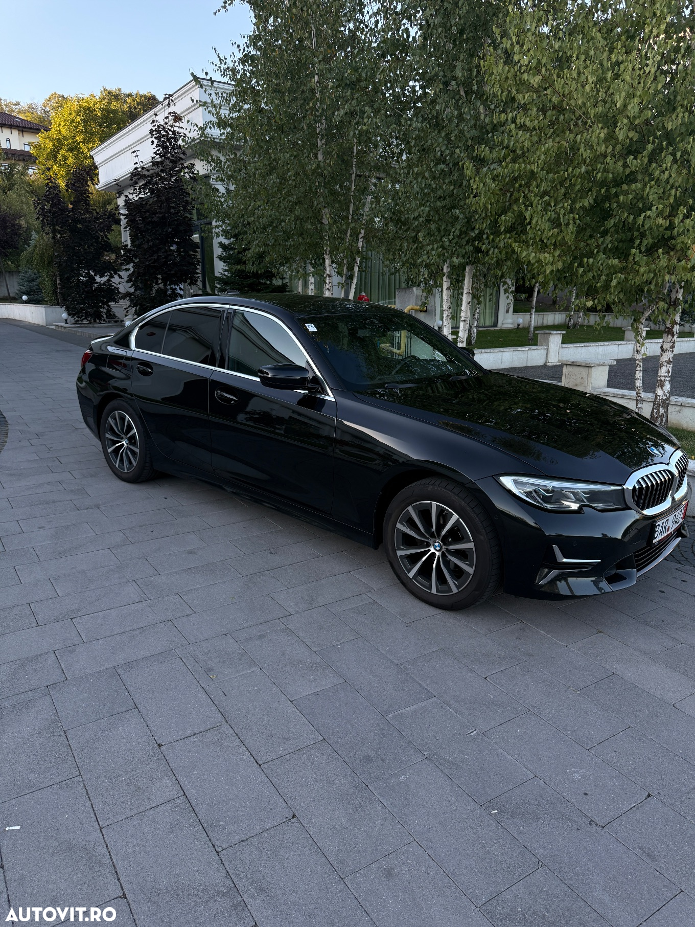 BMW Seria 3 318i AT - 11