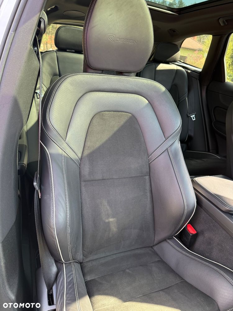 Volvo XC 60 D5 AWD R-Design - 5