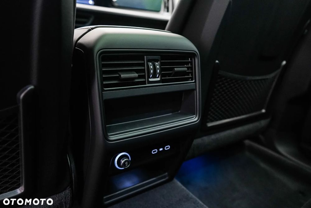 Porsche Cayenne Standard - 28