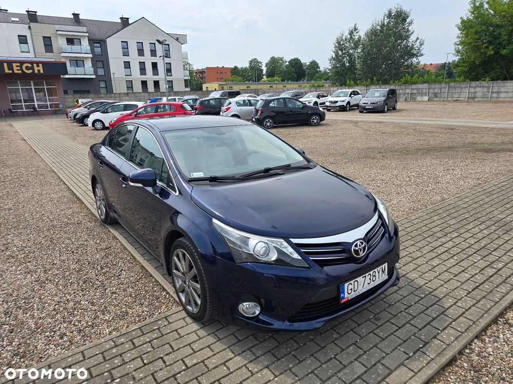 Toyota Avensis 2.0 Prestige NAVI MS - 4