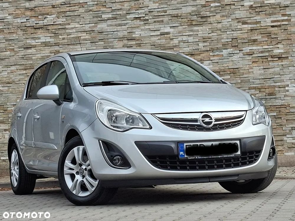 Opel Corsa 1.4 16V 150 Jahre - 5