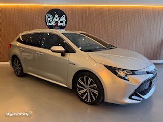 Toyota Corolla Touring Sports 1.8 Hybrid Comfort - 1