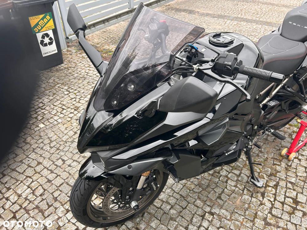 Suzuki GSX 1000 - 14