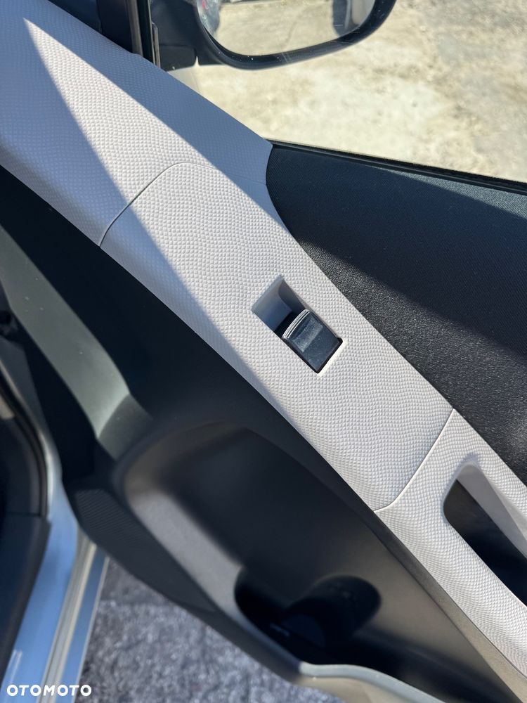 Toyota Yaris 1.0 Luna A/C - 28