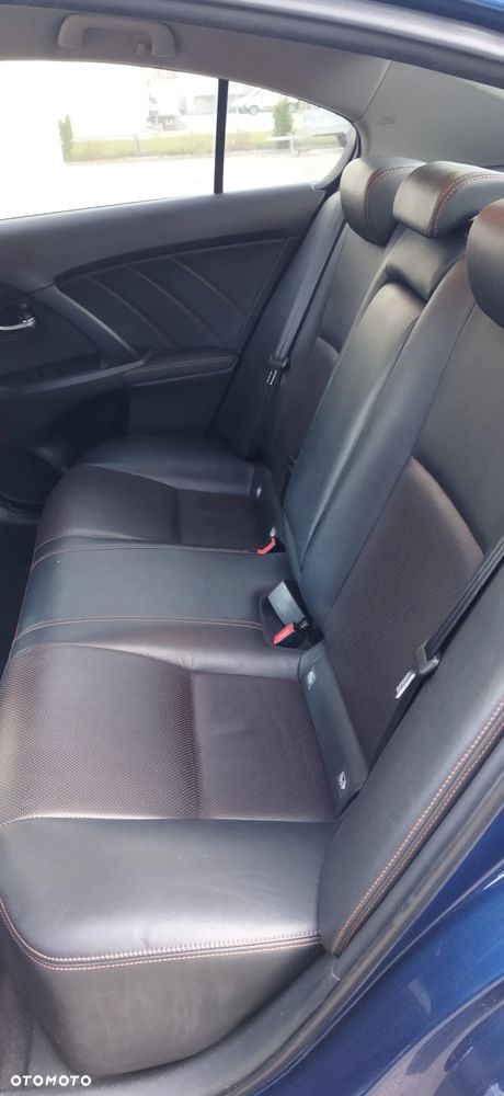 Toyota Avensis - 11