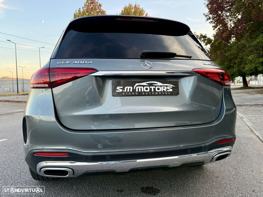 Mercedes-Benz GLE 300 d 4Matic 9G-TRONIC AMG Line - 4