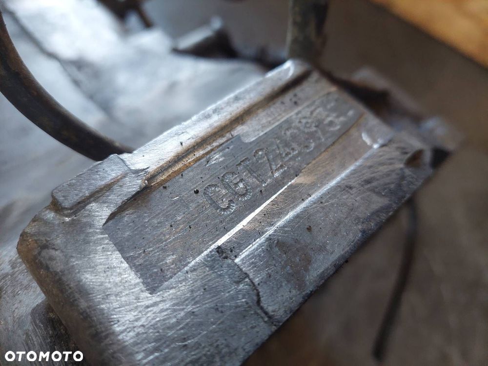 SKRZYNIA BIEGÓW AUDI 80 B4 2.0 8V MANUAL 5 BIEGÓW CGT - 5