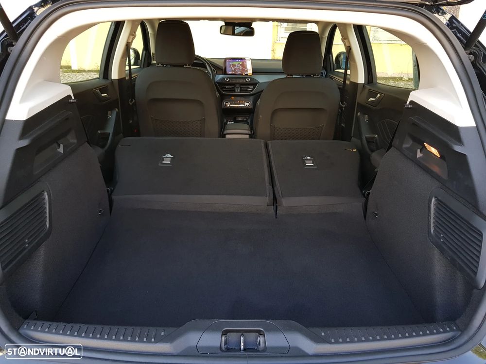 Ford Focus 1.5 TDCi ECOBlue Connected Aut. - 54