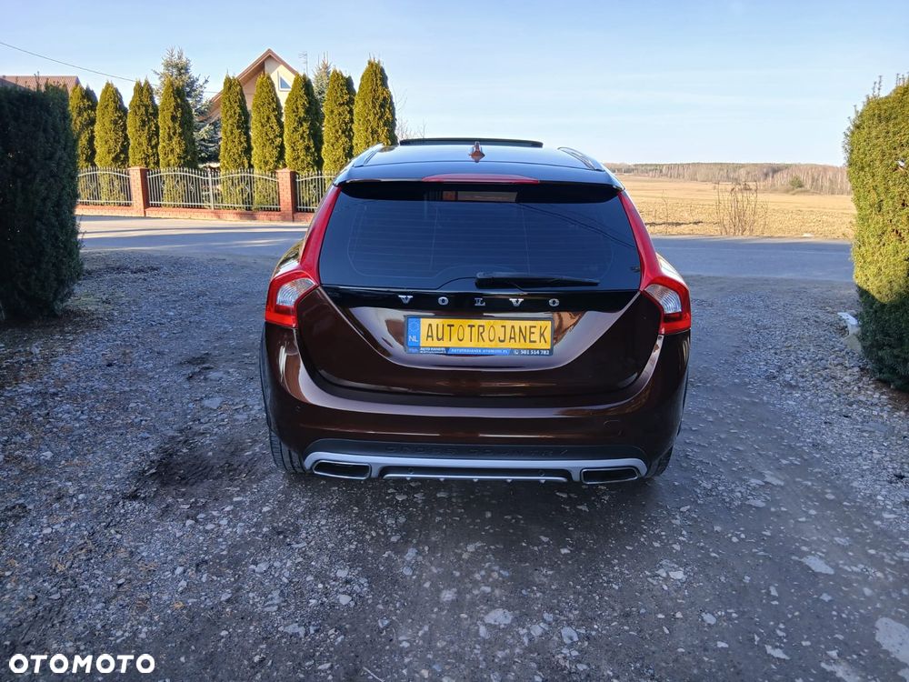 Volvo V60 Cross Country D3 Summum - 5