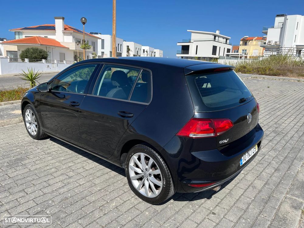 VW Golf 1.6 TDi Trendline BlueMotion - 2