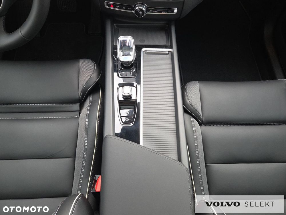 Volvo XC 60 T8 AWD Plus Black Edition - 26