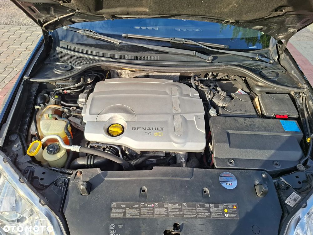 Renault Laguna 2.0 dCi FAP Initiale - 15