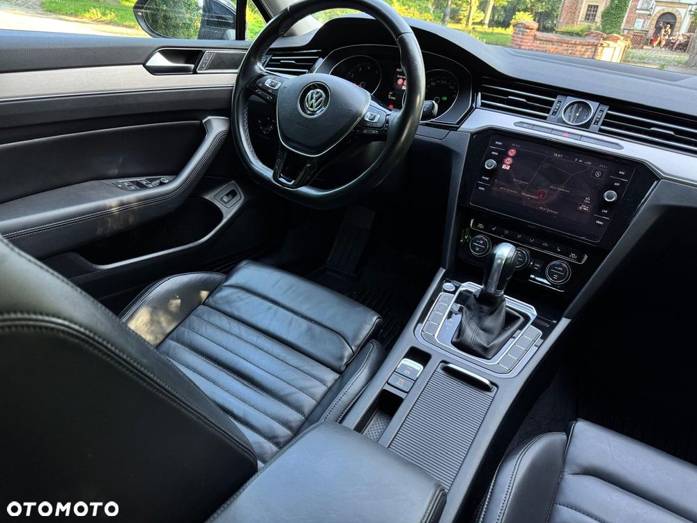 Volkswagen Passat 2.0 TSI BMT Highline DSG - 16