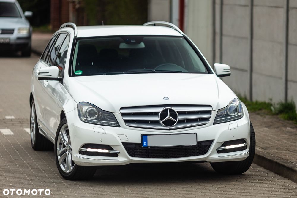 Mercedes-Benz Klasa C 180 (BlueEFFICIENCY) Avantgarde - 1