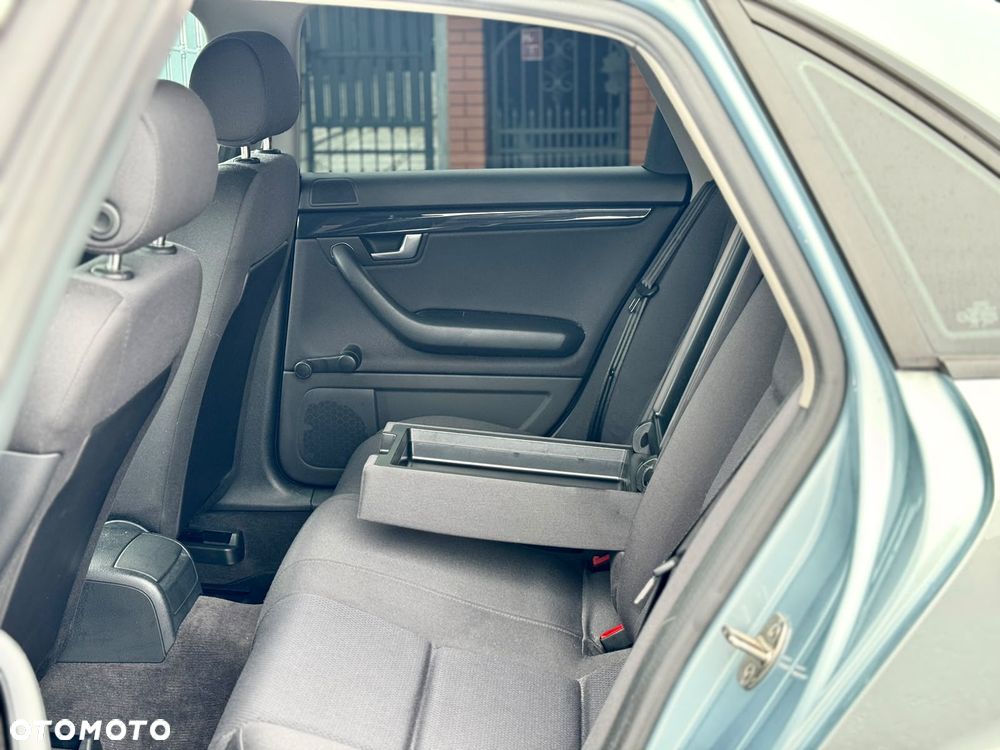 Audi A4 Limousine 2 - 31