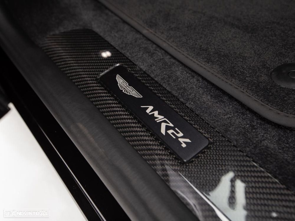 Aston Martin DBX 707 - 31