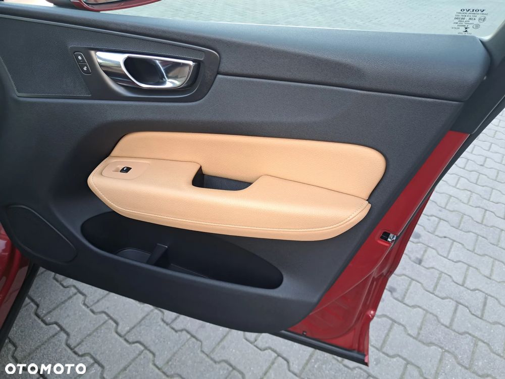Volvo XC 60 - 29