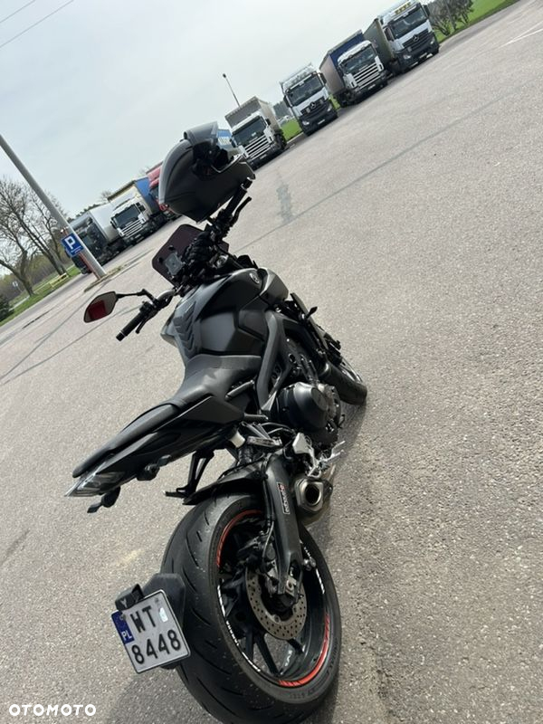 Yamaha MT - 9