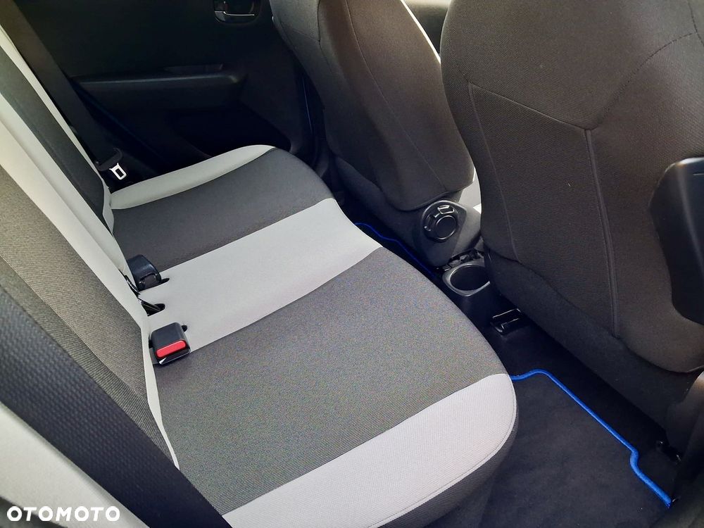 Toyota Aygo x-play touch - 19