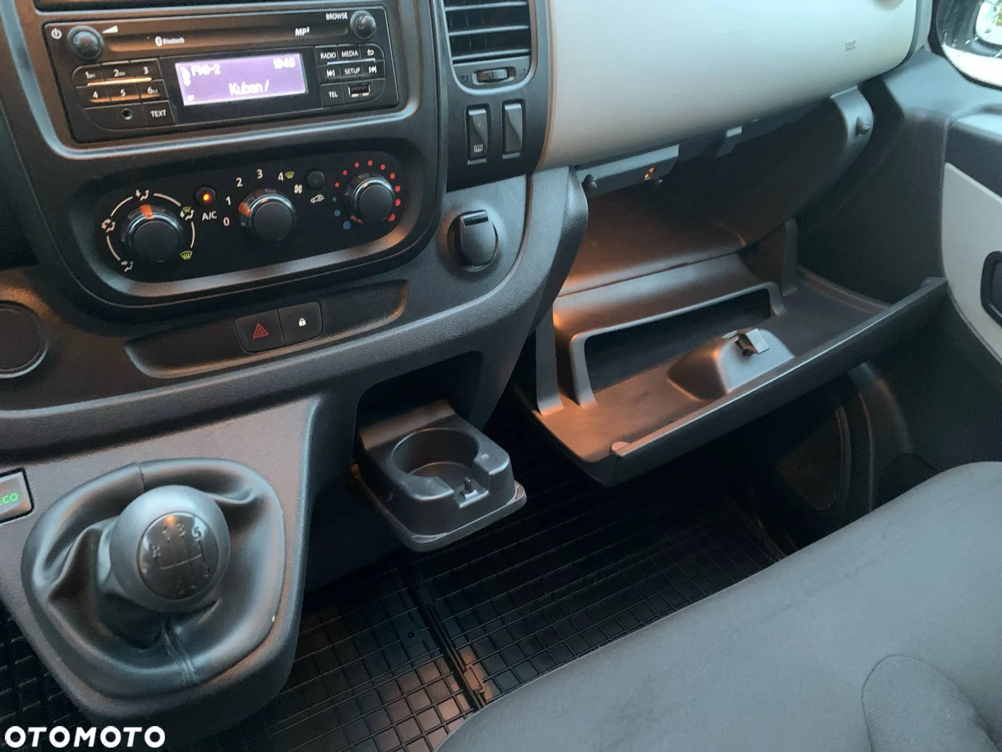 Renault Trafic Bluetooth Relingi Bardzo Zadbany Long - 40