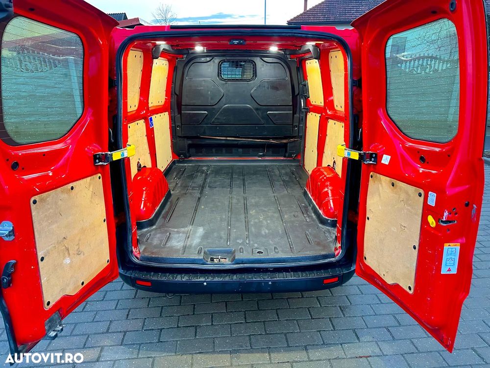 Ford Transit Custom - 8