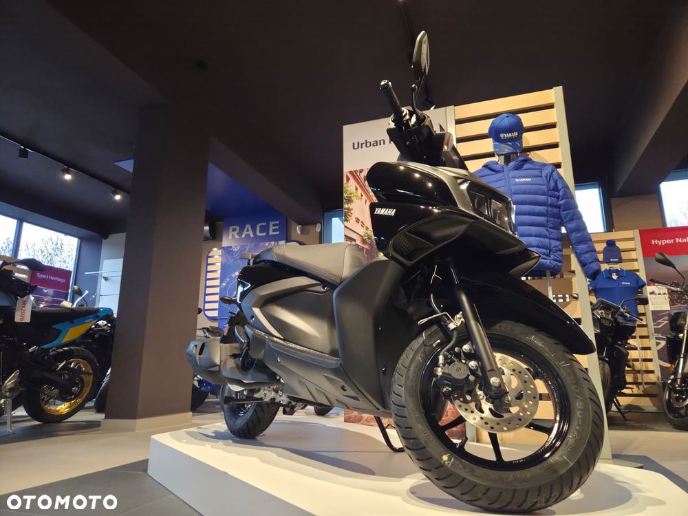 Yamaha RZ - 9