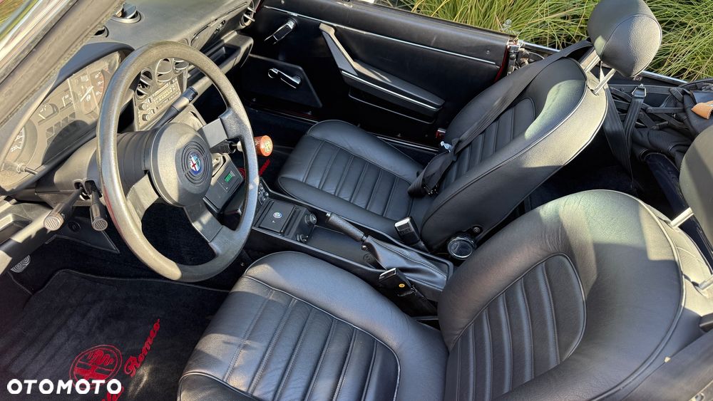 Alfa Romeo Spider 2.0 - 18