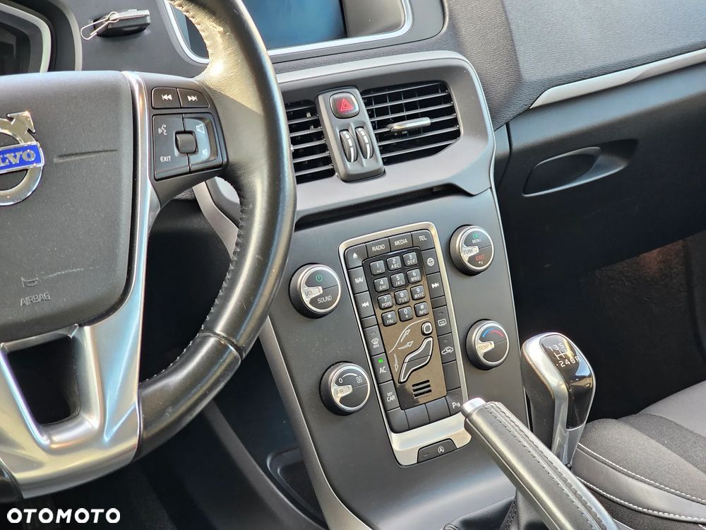 Volvo V40 D3 Momentum - 15