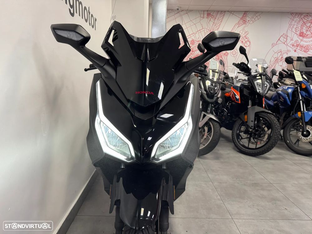 Honda Forza 125 Special Edition - 4