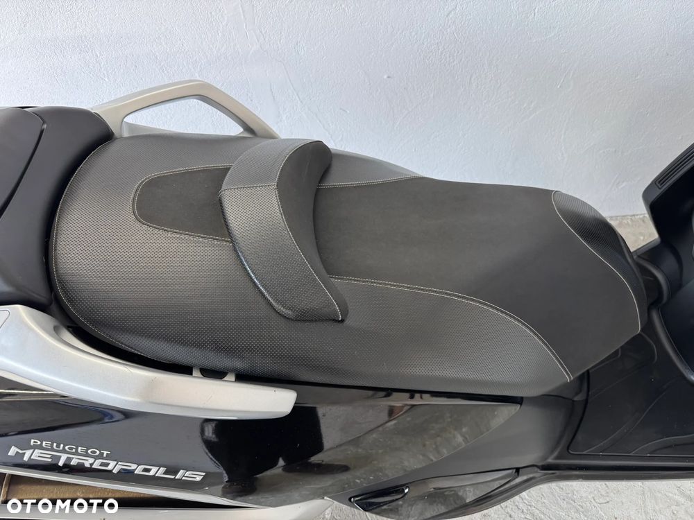 Peugeot Metropolis - 18