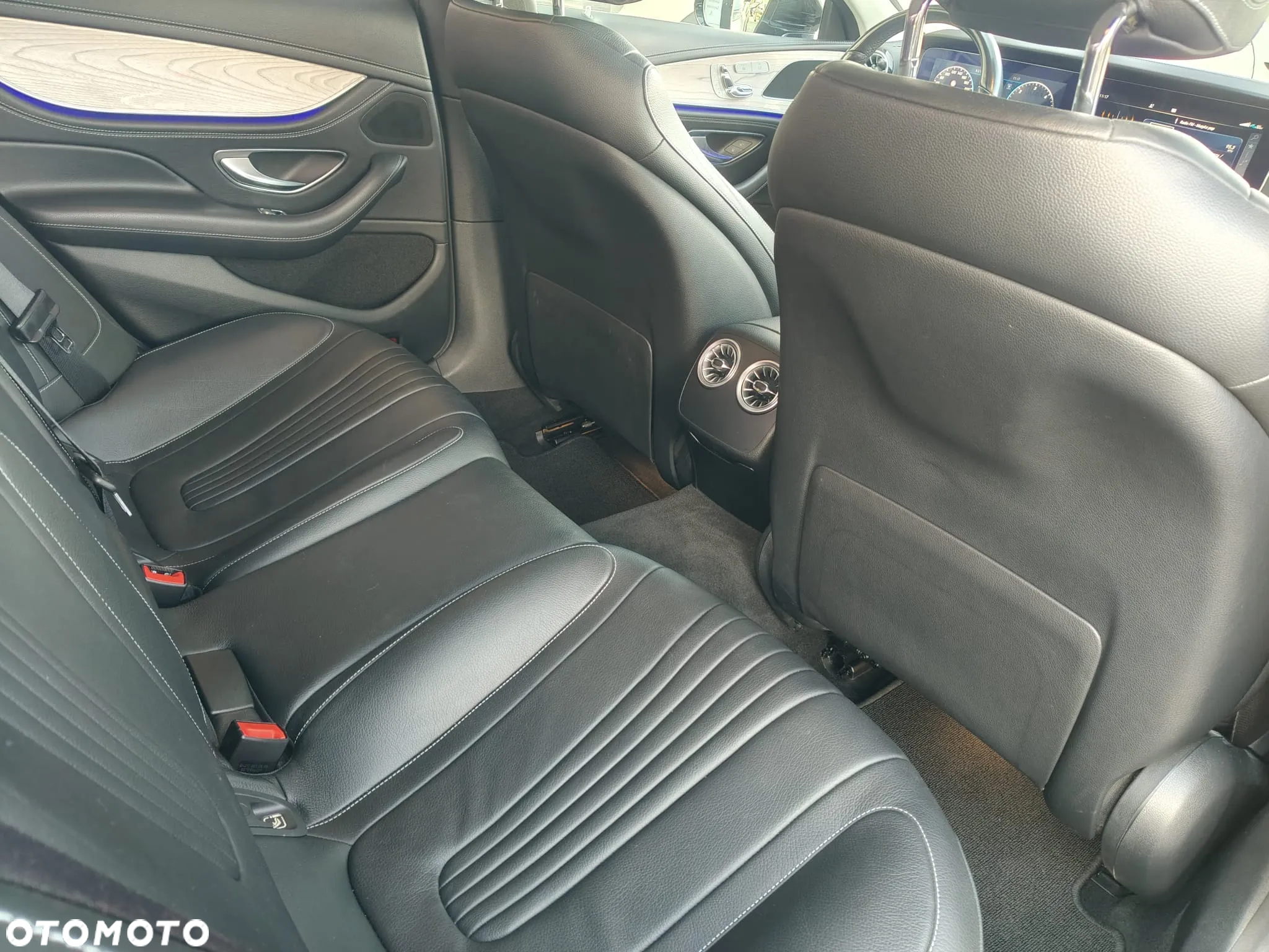 Mercedes-Benz CLS 350 d 4Matic 9G-TRONIC AMG Line - 21
